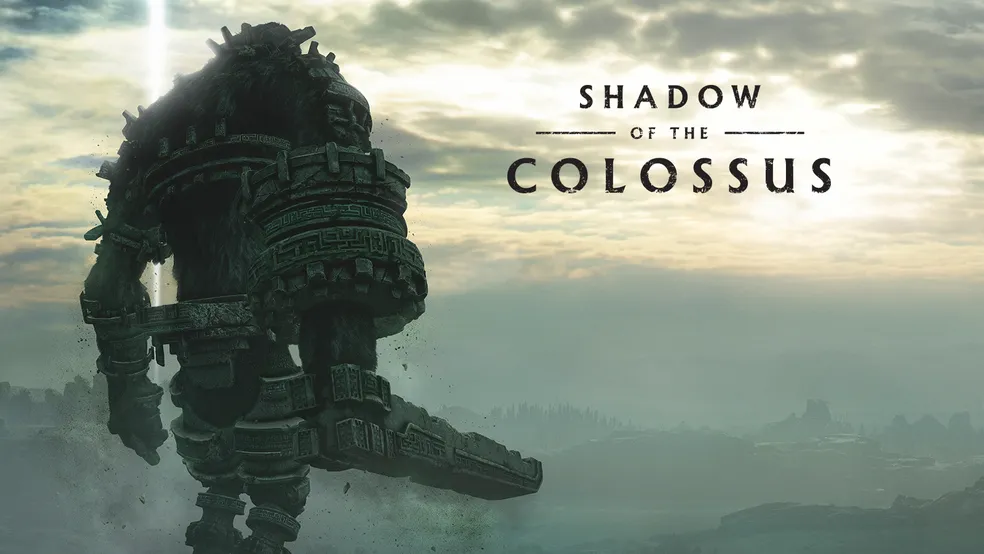 Um colosso gigante sob um céu nublado em Shadow of the Colossus.